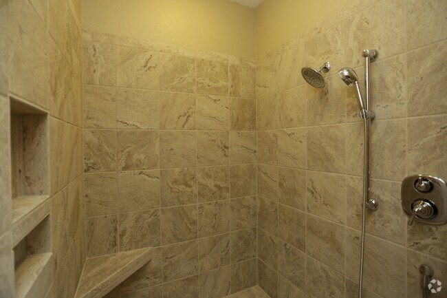 2BR, 2.5BA - River Birch On the Bluff_1500 SF