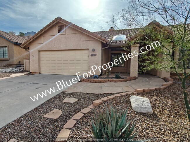 Building Photo - 1560 E Sonoran Desert Dr
