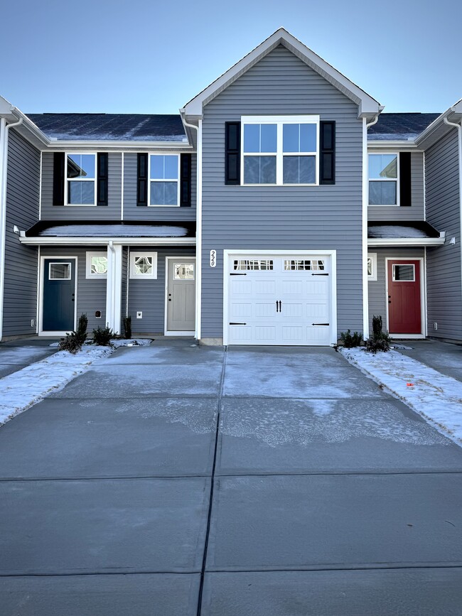 Photo - 220 Sarnesfield Way