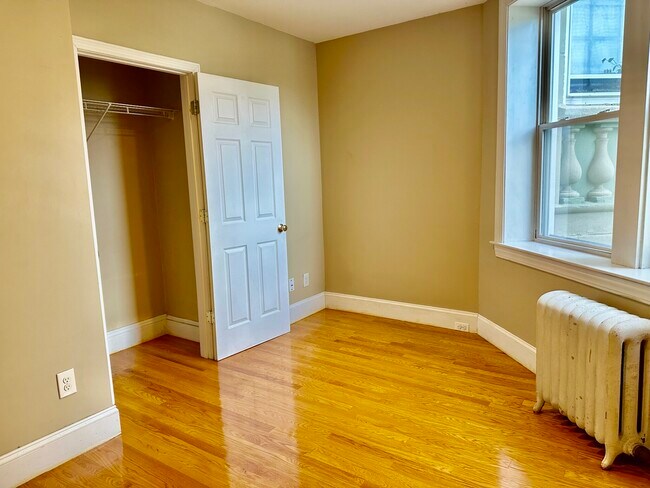 Photo - 66 Egmont St Unidad 3