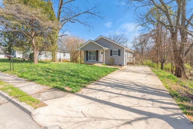 Photo - 253 W Watt St