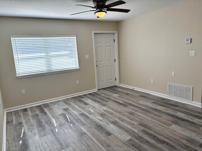 Photo - 715 Greenwood St Unit B