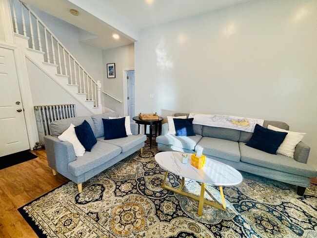 Photo - 28 Wabon St Unit 2