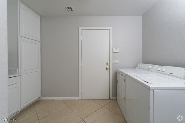 Building Photo - 10725 Bernini Dr Rental