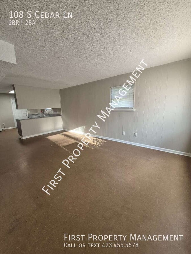 Photo - 108 S Cedar Ln