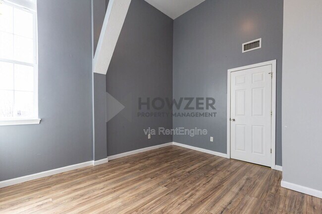 Photo - 361 Main St Unit F