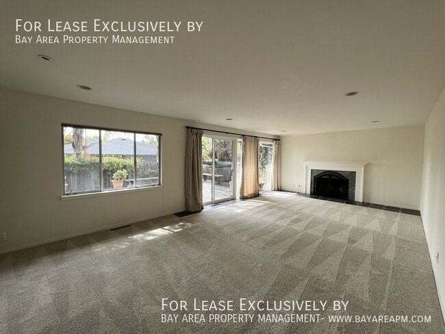 Photo - 2065 Nassau Dr