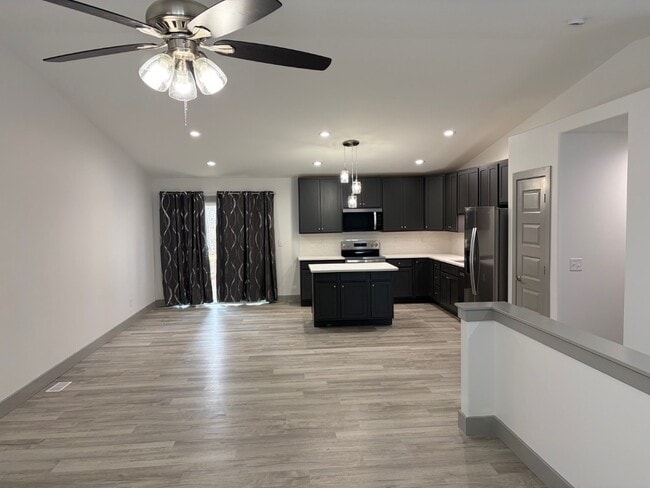 Photo - 1160 Marathon Dr