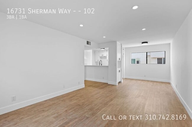 Photo - 16731 Sherman Way Unit 102