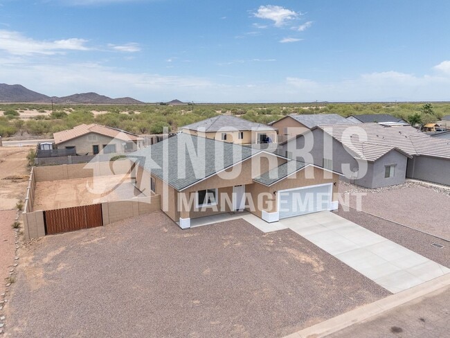 Photo - Beautiful Brand New Home with Block Wall
