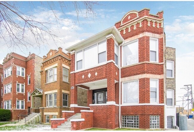 Photo - 1213 N Austin Blvd Unit 1