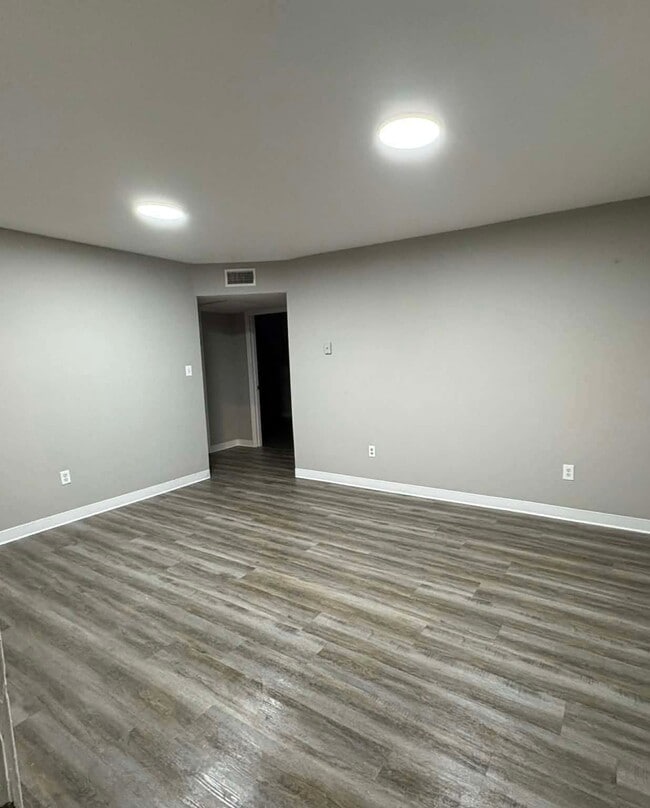 Photo - 1274 Fairground Rd