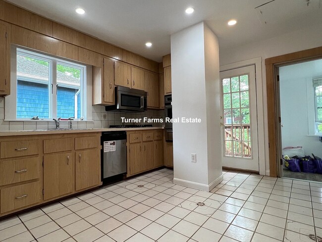 Photo - 24 Chetwynd Rd Unit 2