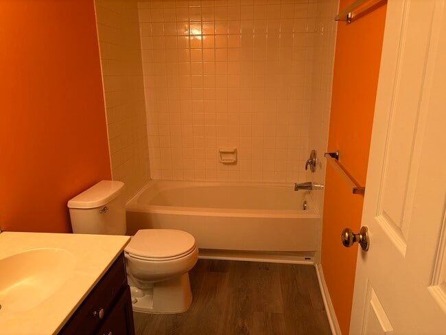 Photo - 1892 Beegee Ct