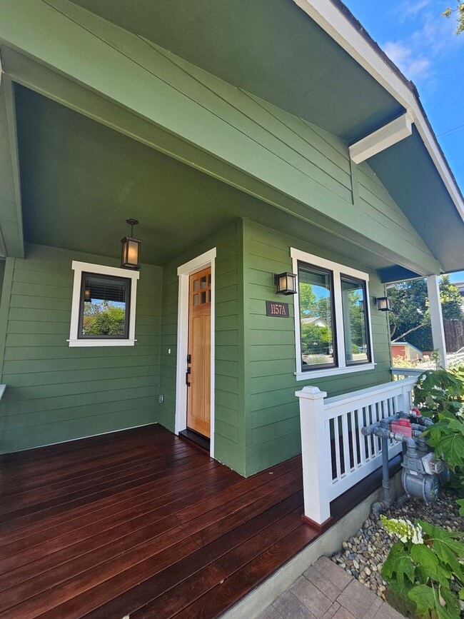 Photo - 1157 Leff St