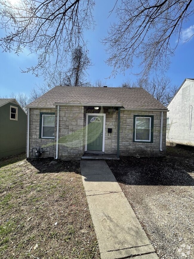 Building Photo - SUPER CUTE BUNGALOW!!! Rental
