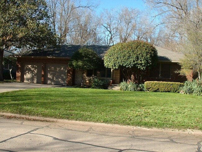 Building Photo - 1209 Windsor Way Rental