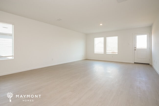 Photo - 11341 Rodeo Dr