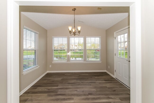 Photo - 5765 Arlington Dr