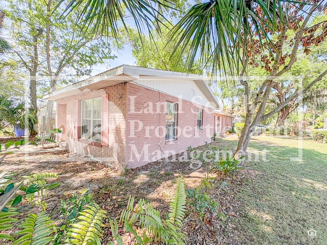 Photo - 420 Allamanda Dr