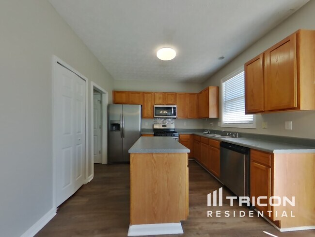 Photo - 128 Ancient Oaks Way