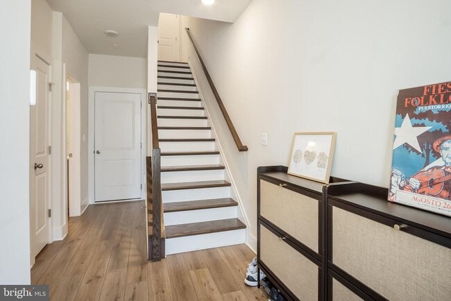 Photo - 157 Locke St