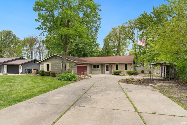 Photo - 515 Ward Dr