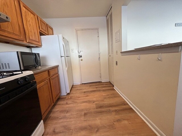 Photo - 10662 Weymouth St Unidad 2