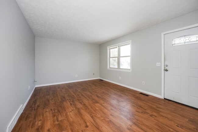 Photo - 416 Palomino Ct