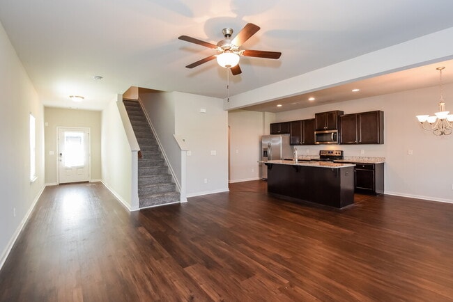 Photo - 123 Fern Walk