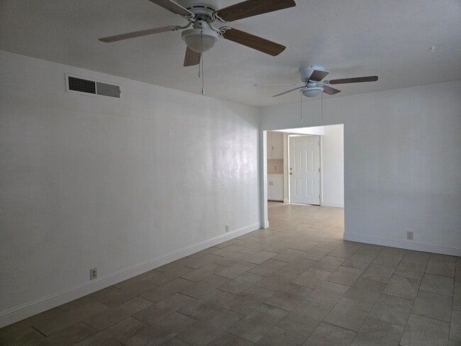 Photo - 2548 S Watson St