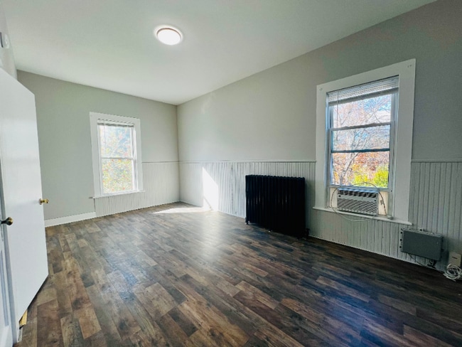 Photo - 503 Hanover St Unit 4