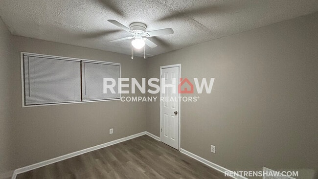 Photo - 4829 McCrory Ave