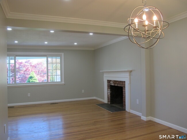 Photo - 22 Hastings Ln
