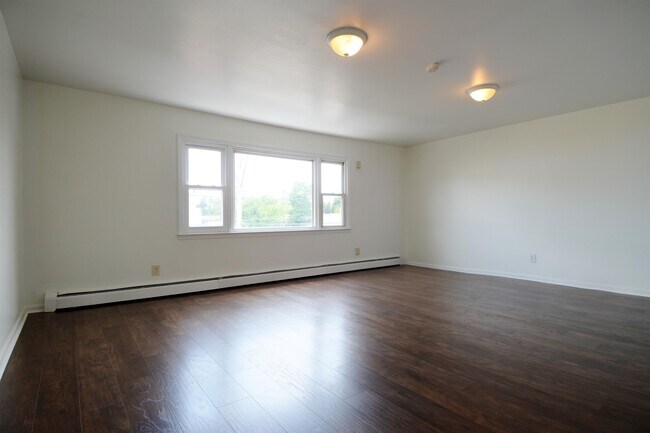 Photo - 121 Garfield Ave Unit 3