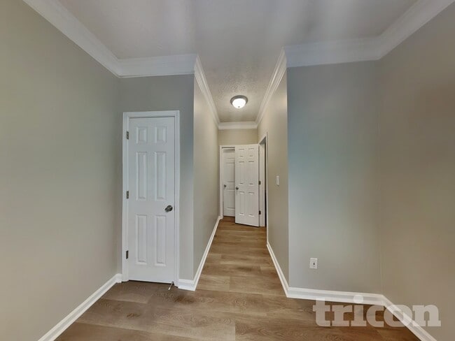 Photo - 1728 Brandon Lee Way SW