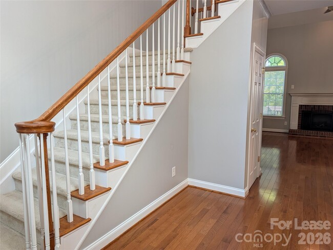 Photo - 353 E Waterlynn Rd