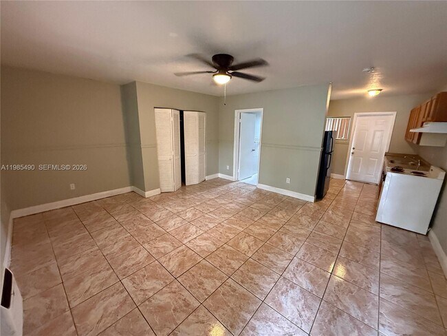 Photo - 1751 NW 29th St Unit 3