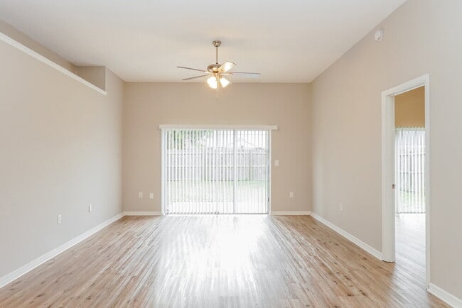 Photo - 11860 Shotgate Ct
