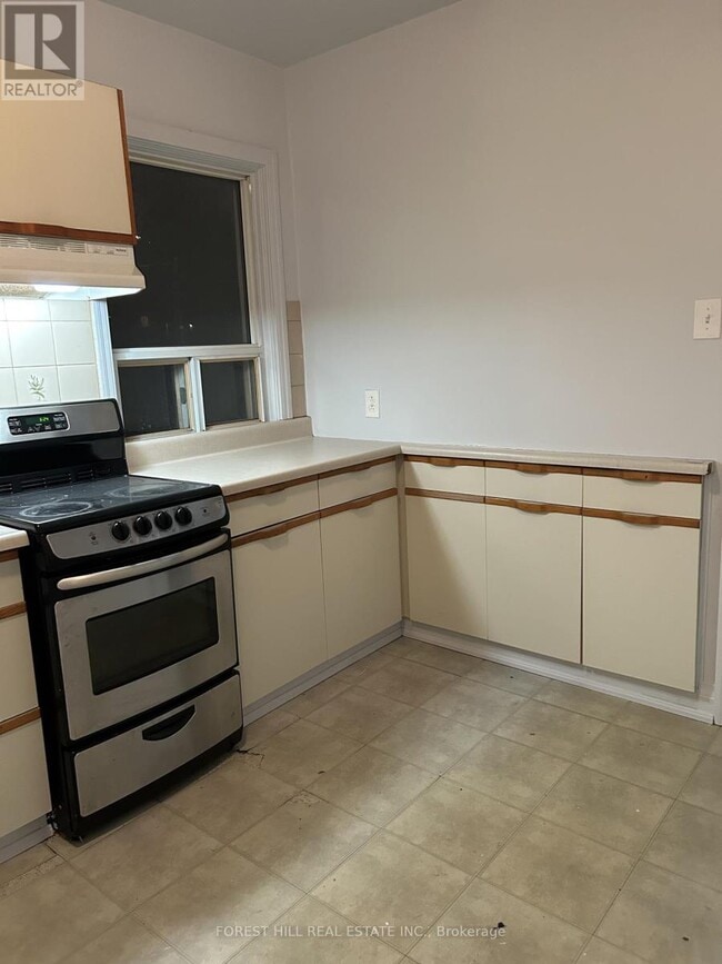 Photo - 28 Harris Park Dr