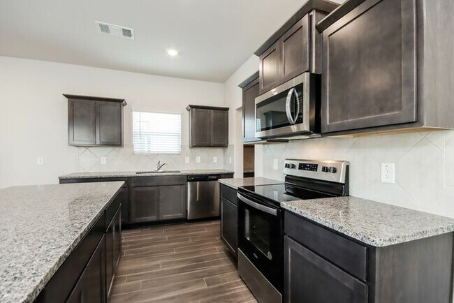 Photo - 15218 Estrella Rd W