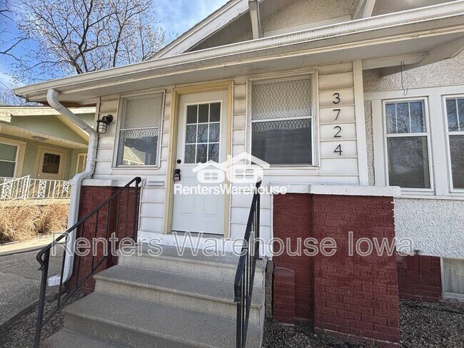 Photo - 3724 University Ave