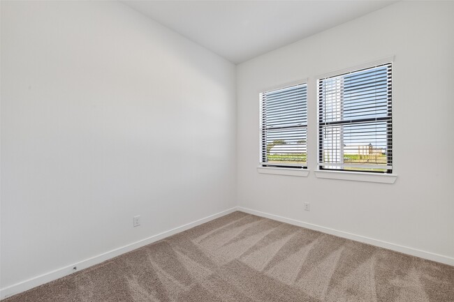 Photo - 3216 Loam Ln