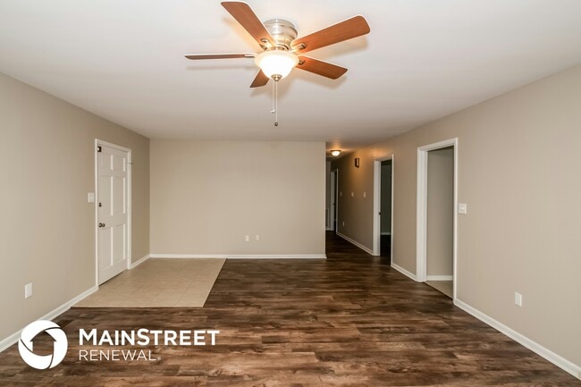 Photo - 12298 Richard St