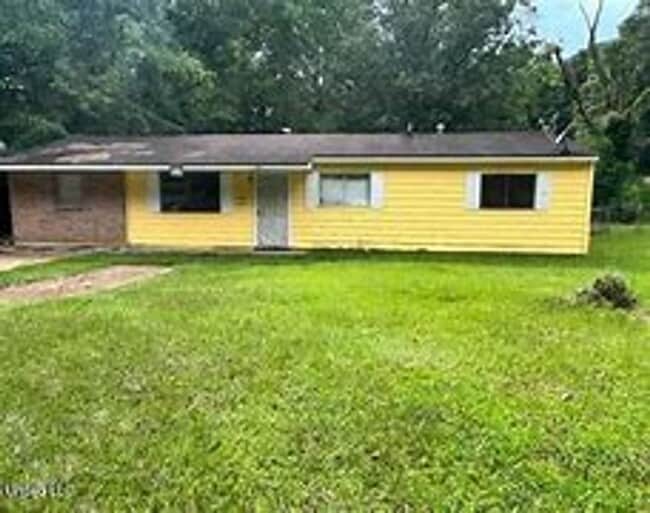 Building Photo - 2835 Teresa Dr