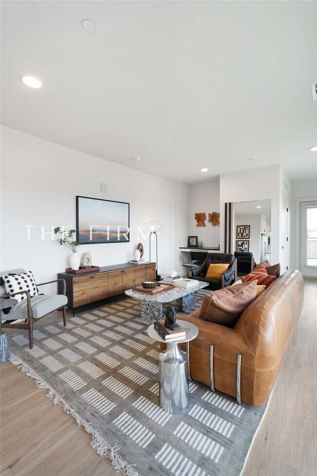 Photo - 3001 W 11th St Unidad 537