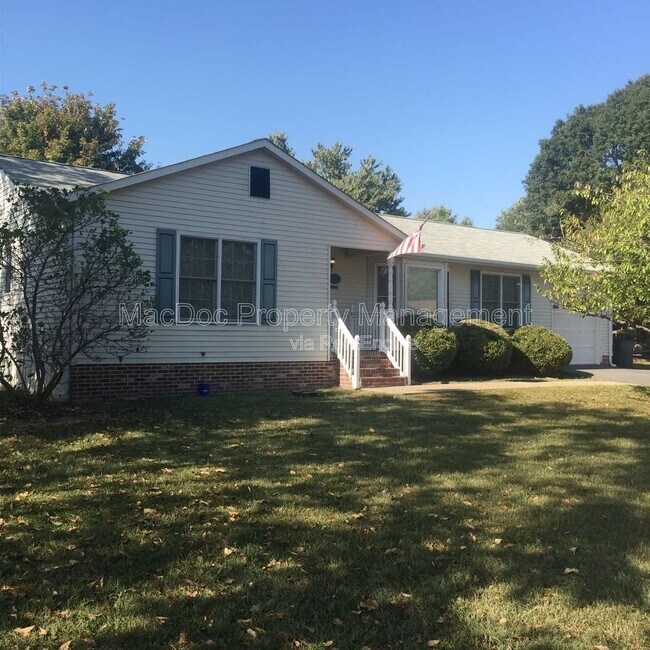 Building Photo - 11720 Eisenhower Ln