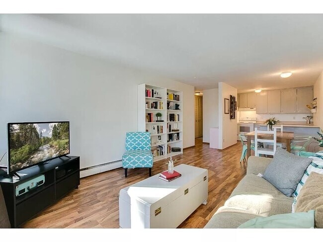 Building Photo - 4010 S 15th Ave Unit 8 Rental