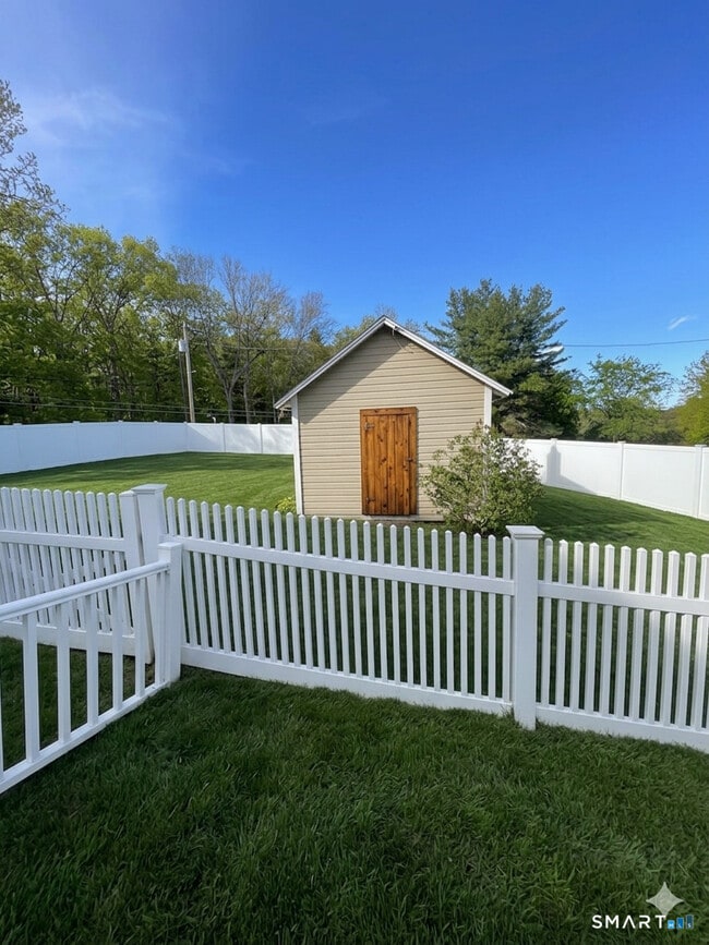 Photo - 755 Scotland Rd