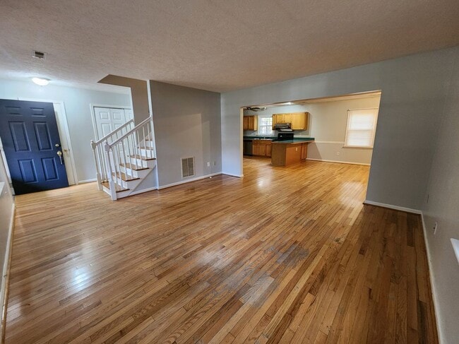 Photo - 27 Braxton Dr